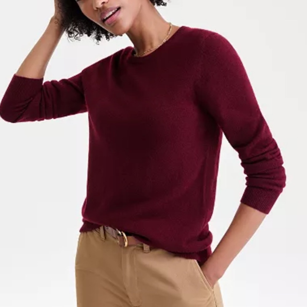 Charter Club Women's Scoop Neck Sweater in Burgundy